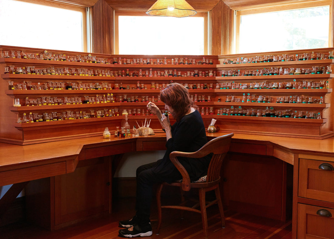 The Art of Natural Perfumery — Mandy Aftel 