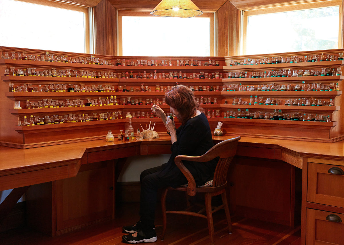 The Art of Natural Perfumery — Mandy Aftel 