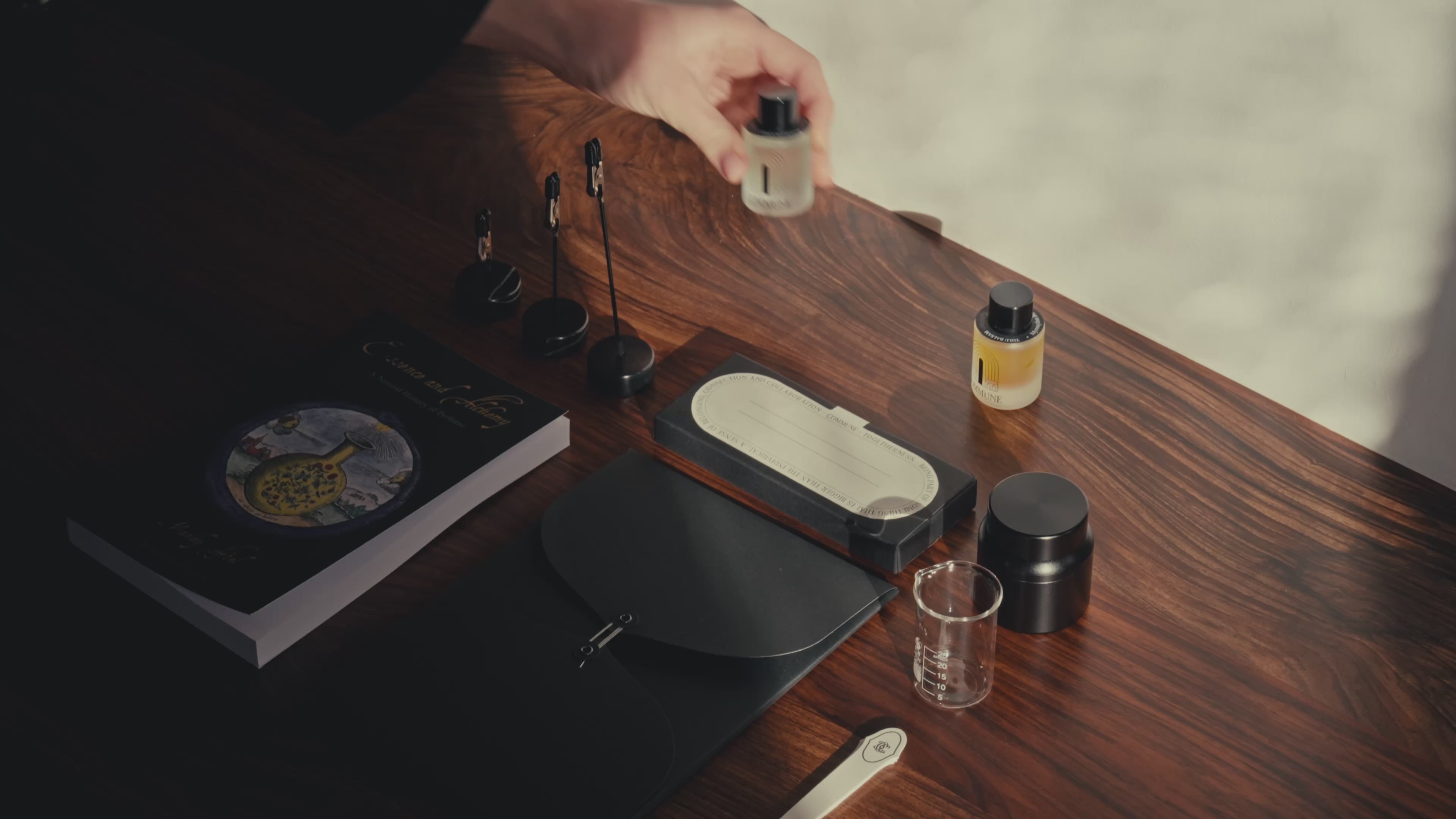 slow scent class fragrance making workshop commune bruton